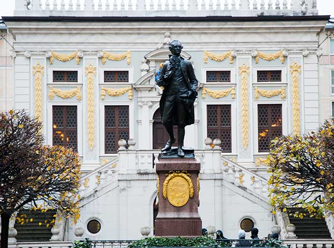 Goethe-Denkmal an der alten Börse  in Leipzig